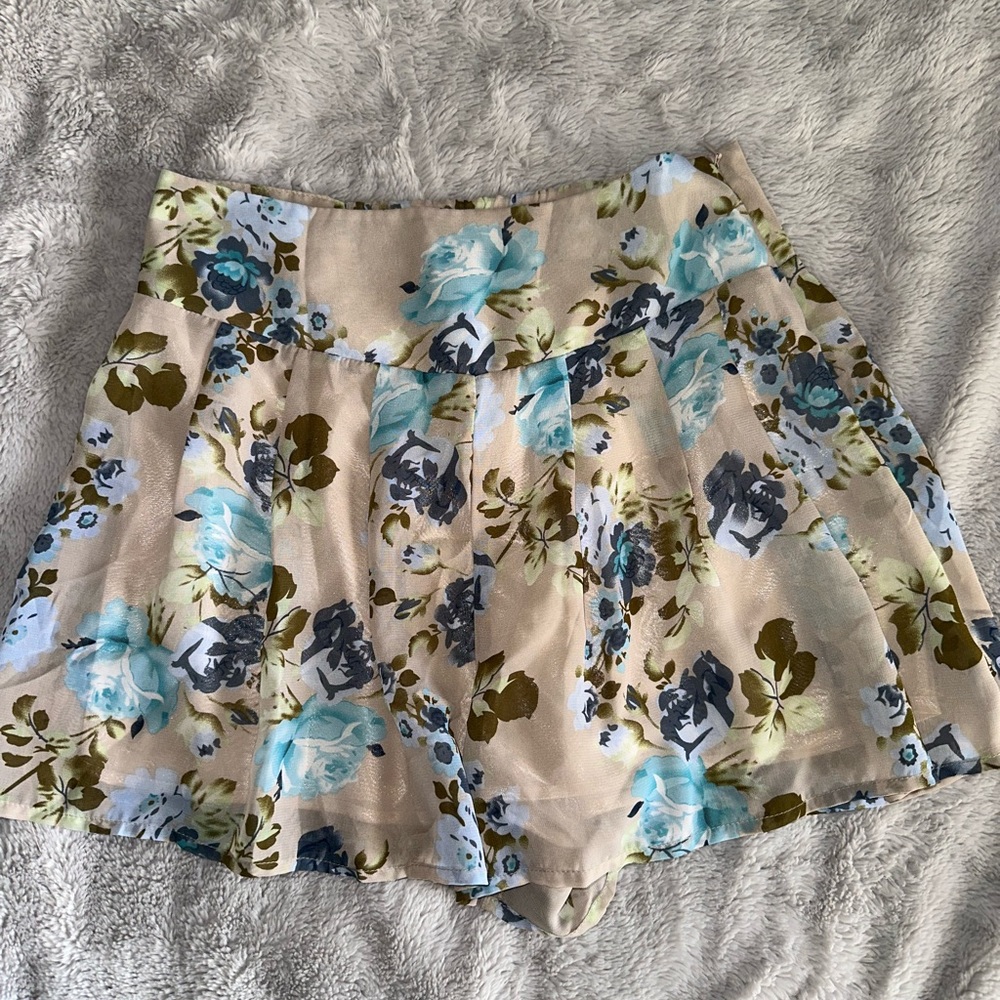 KEDS HIGH RISE WOMEN SHORTS SIZE S